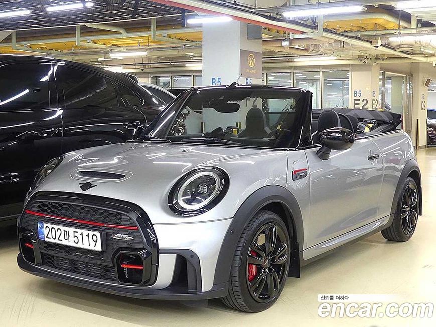 Mini Cooper Convertible 2024