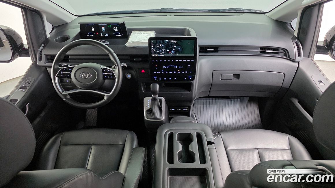 Hyundai Staria 2022