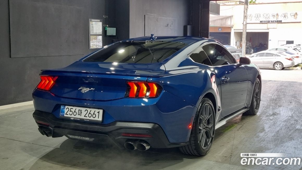Ford Mustang 2025