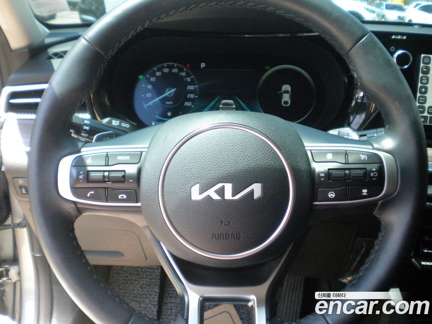 Kia K5 2023
