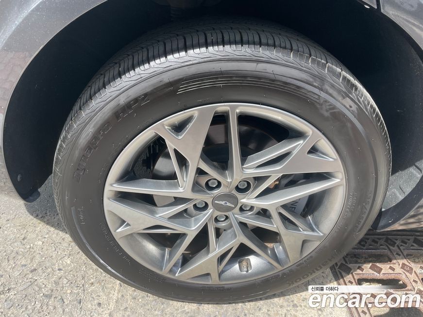 Genesis GV70 2023