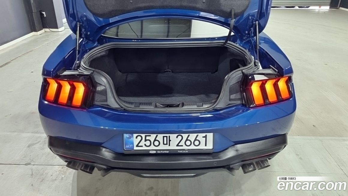 Ford Mustang 2025