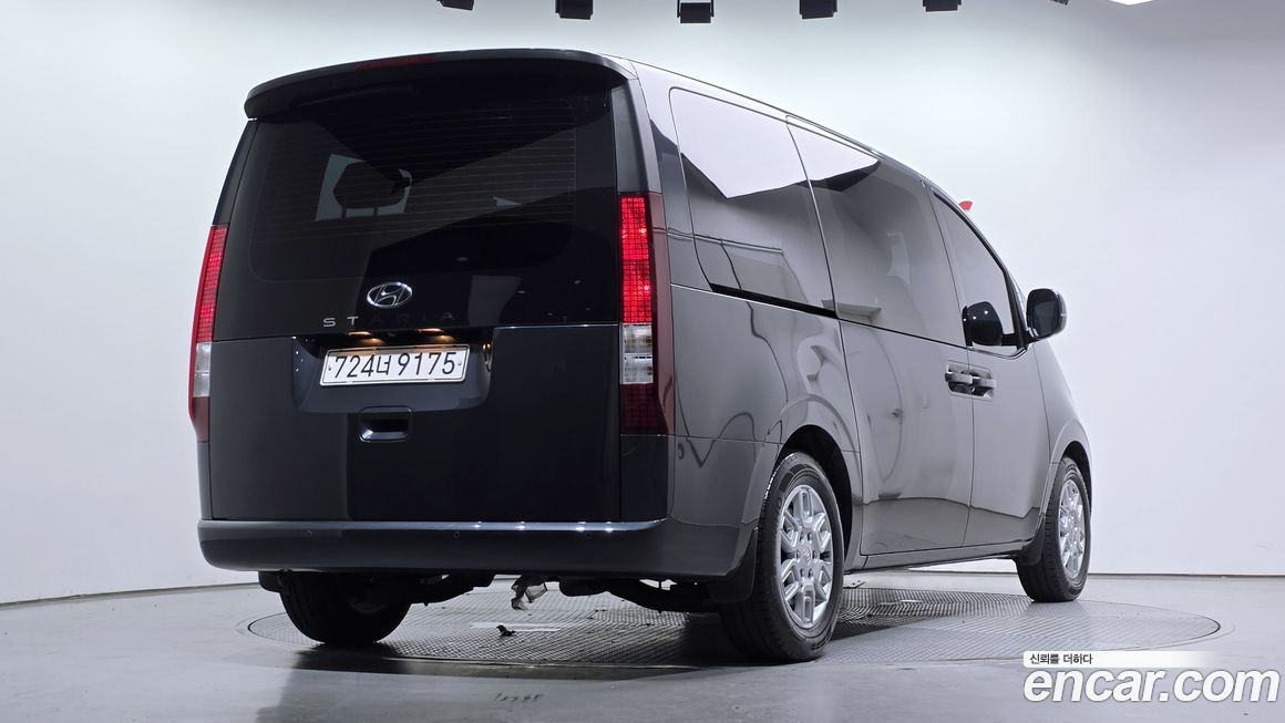 Hyundai Staria 2022
