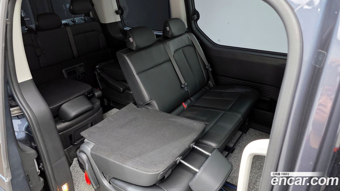 Hyundai Staria 2022