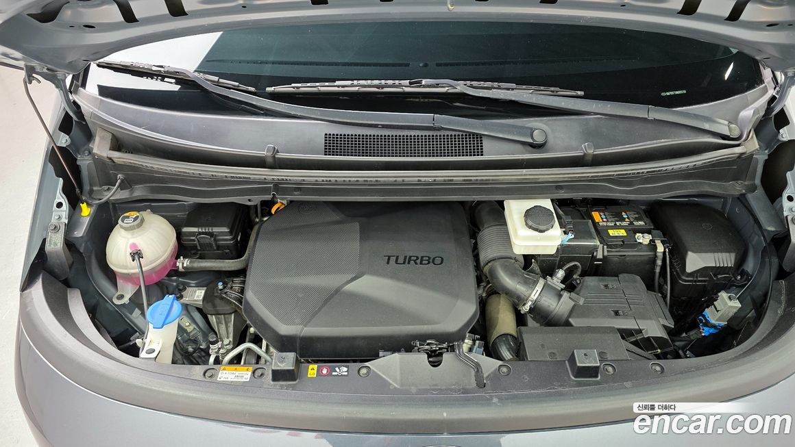 Hyundai Staria 2022