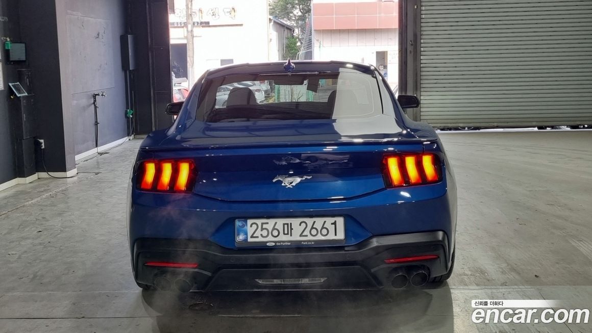 Ford Mustang 2025