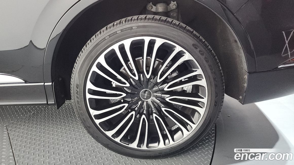 Lincoln Aviator 2021