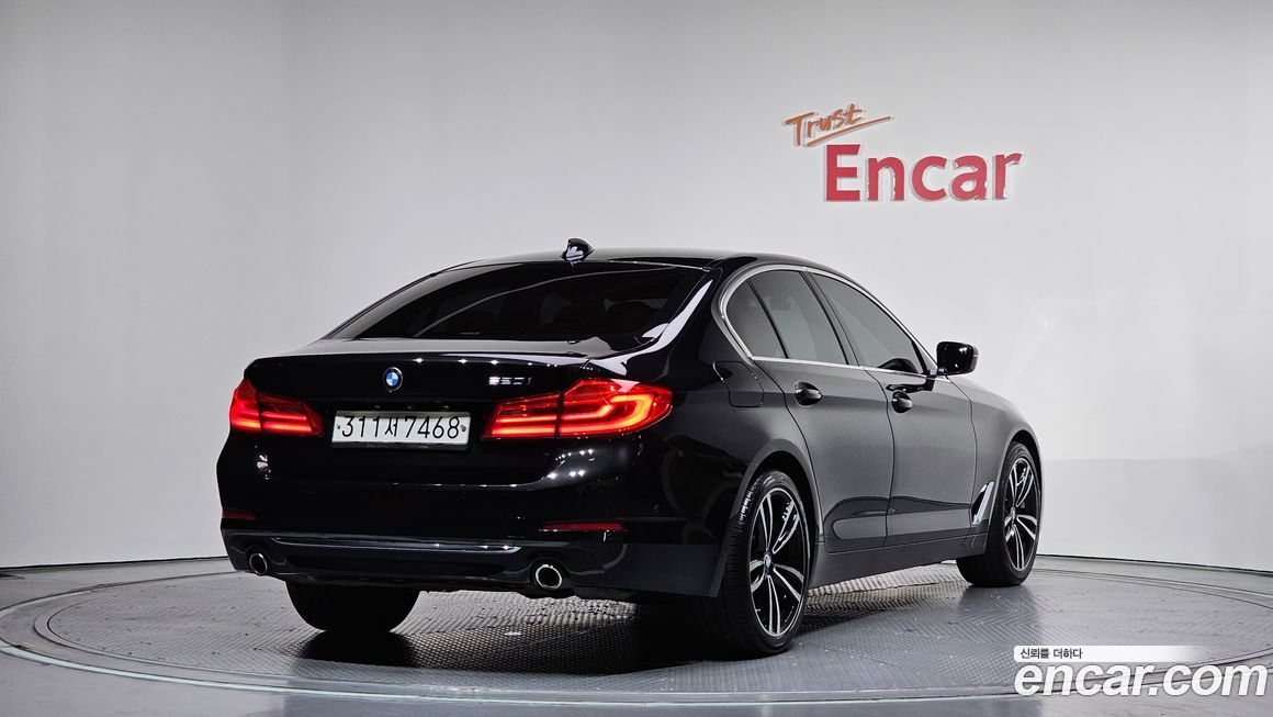 BMW 5-Series 2020