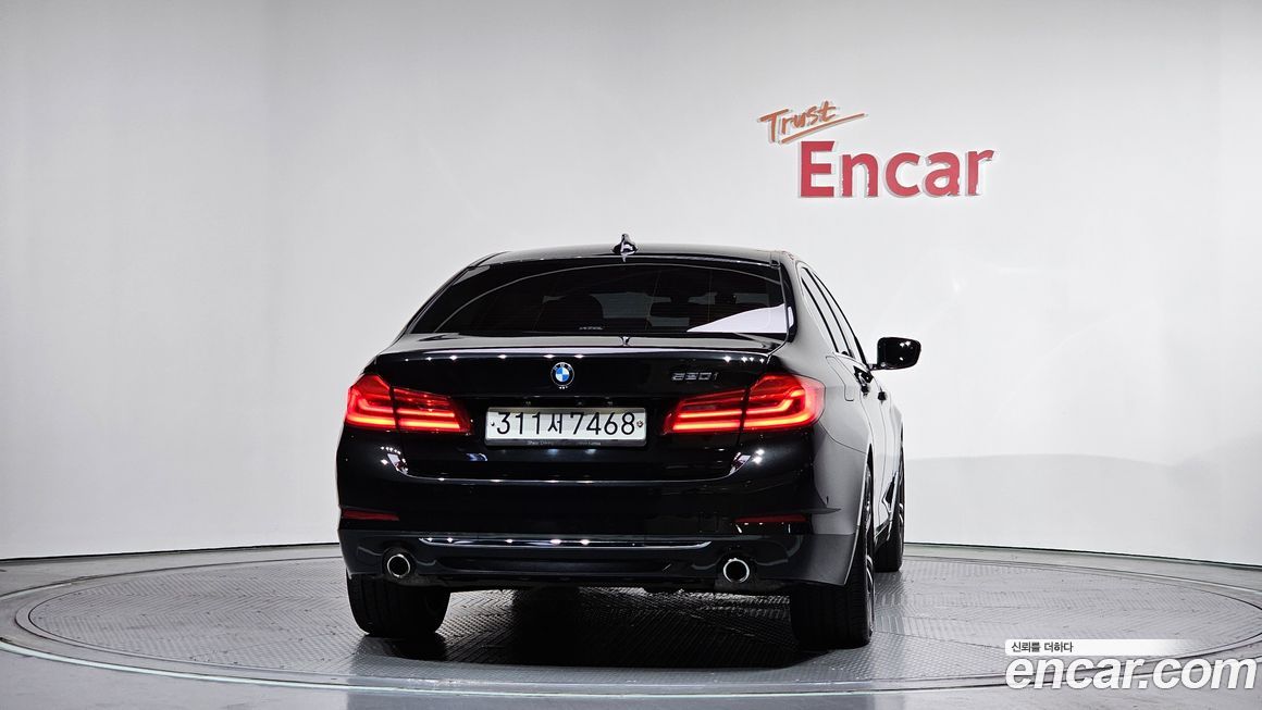 BMW 5-Series 2020
