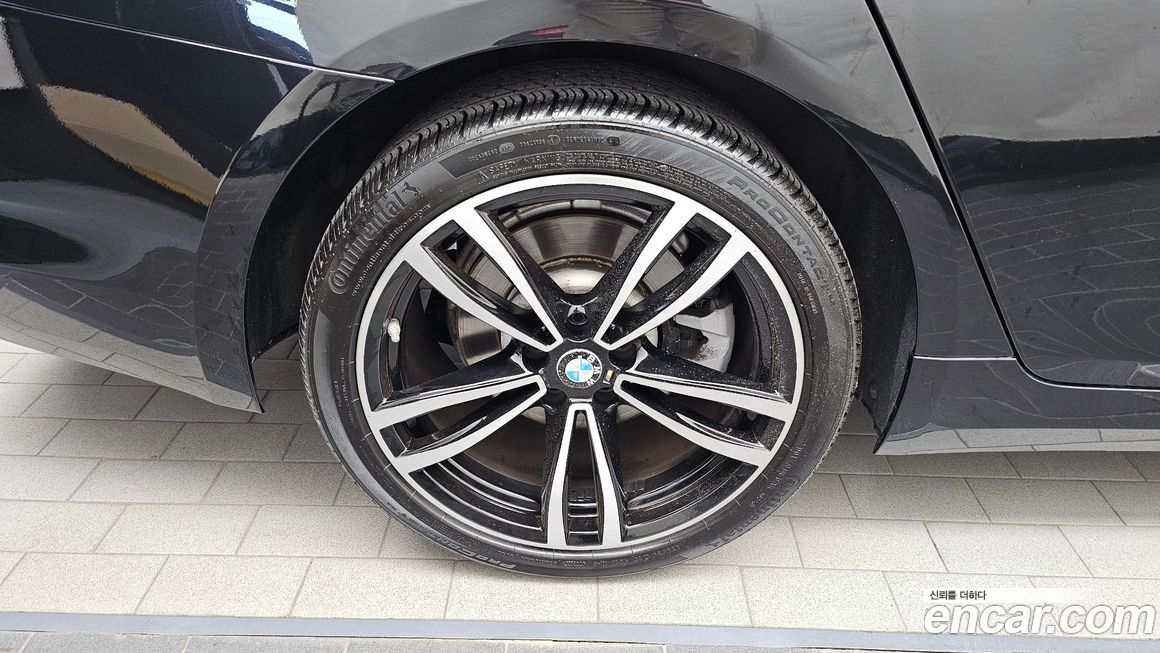 BMW 5-Series 2020