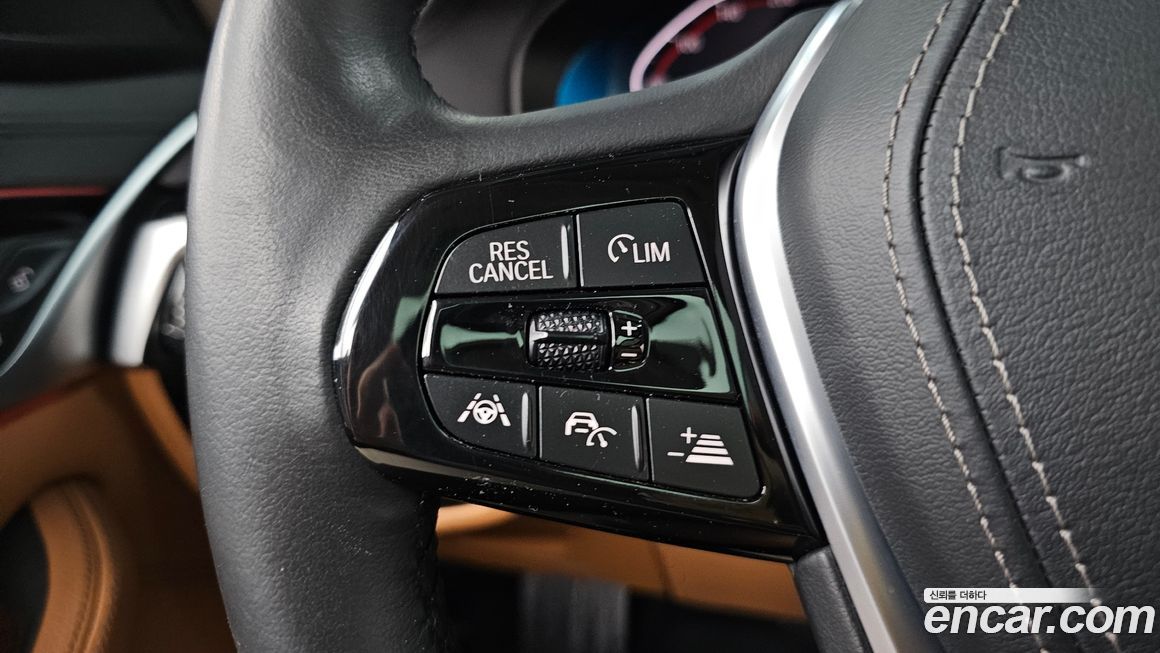 BMW 5-Series 2020