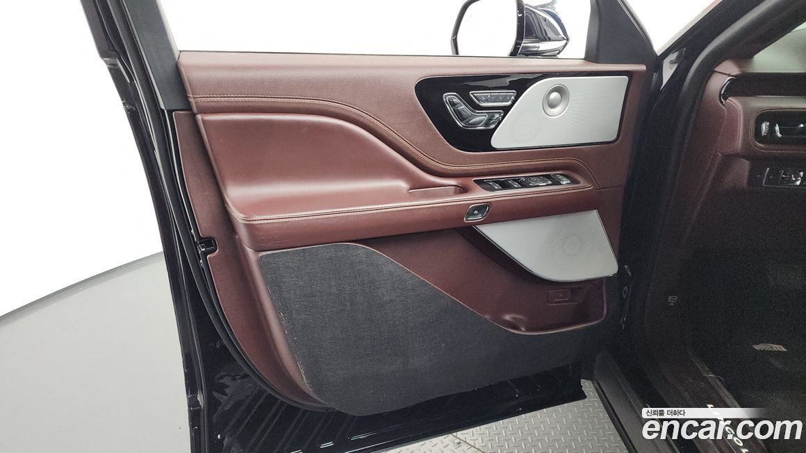 Lincoln Aviator 2021