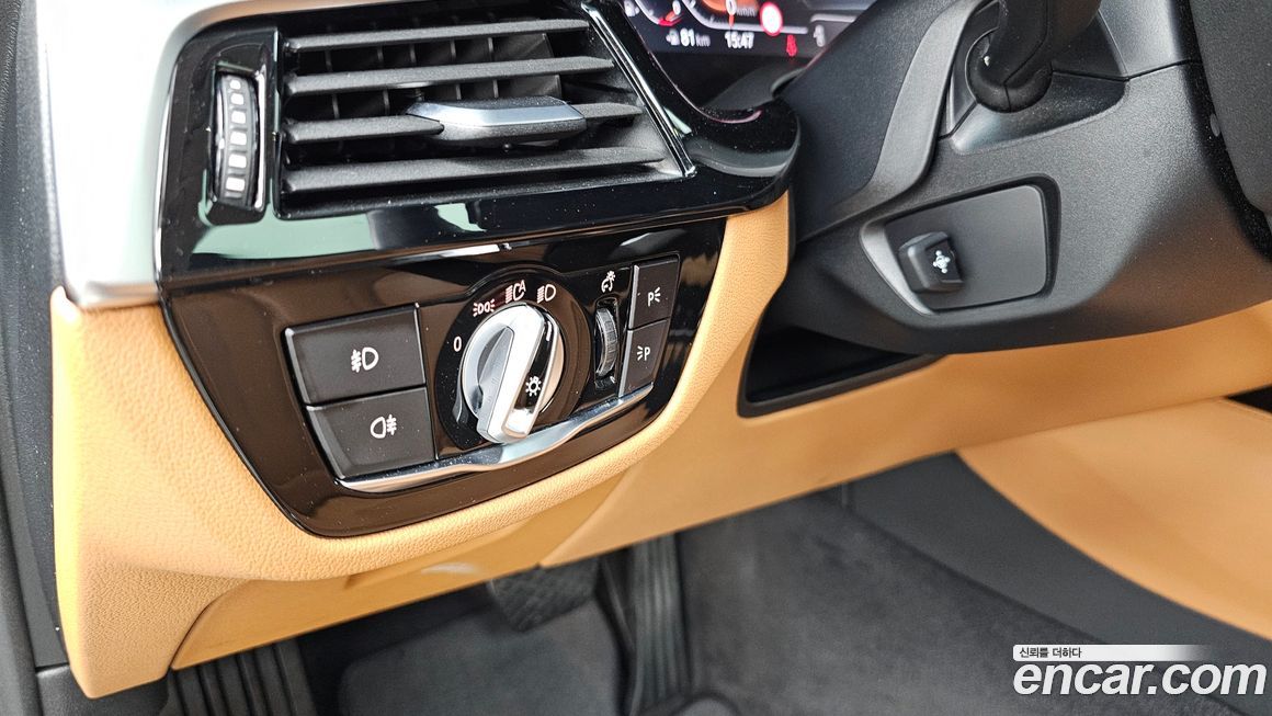 BMW 5-Series 2020