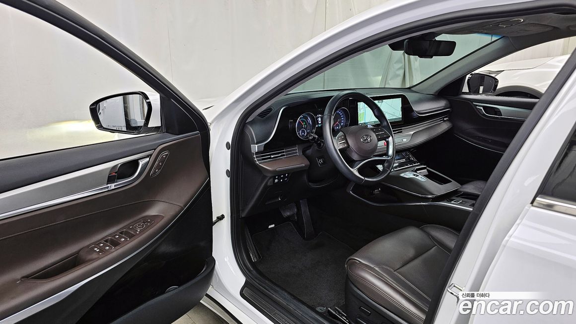 Hyundai Grandeur 2021