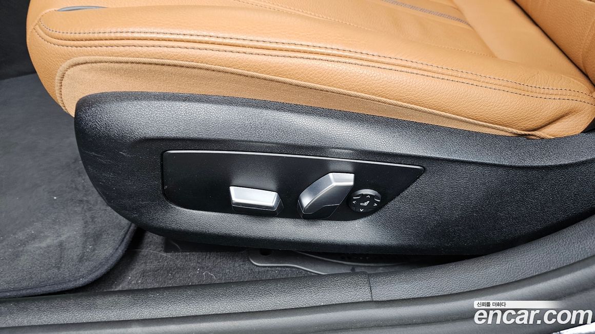 BMW 5-Series 2020