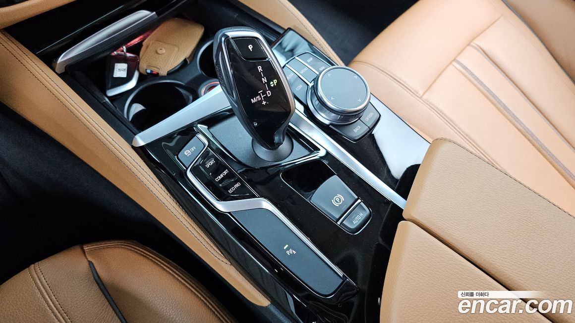 BMW 5-Series 2020