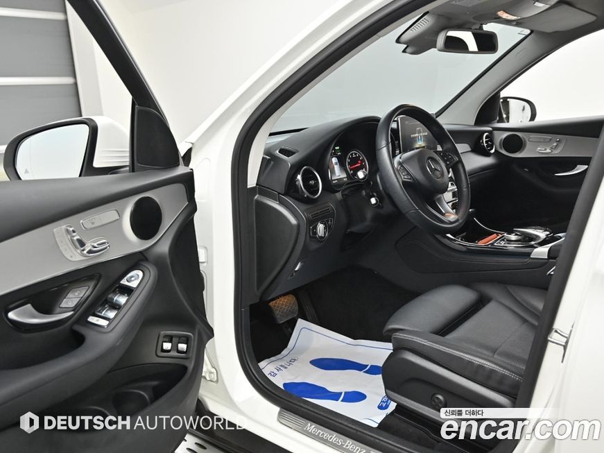 Mercedes-Benz GLC-Class 2019