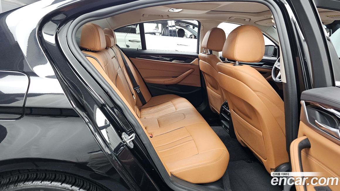 BMW 5-Series 2020
