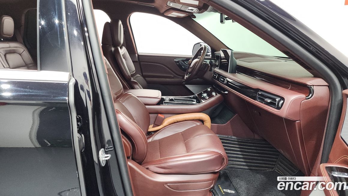 Lincoln Aviator 2021