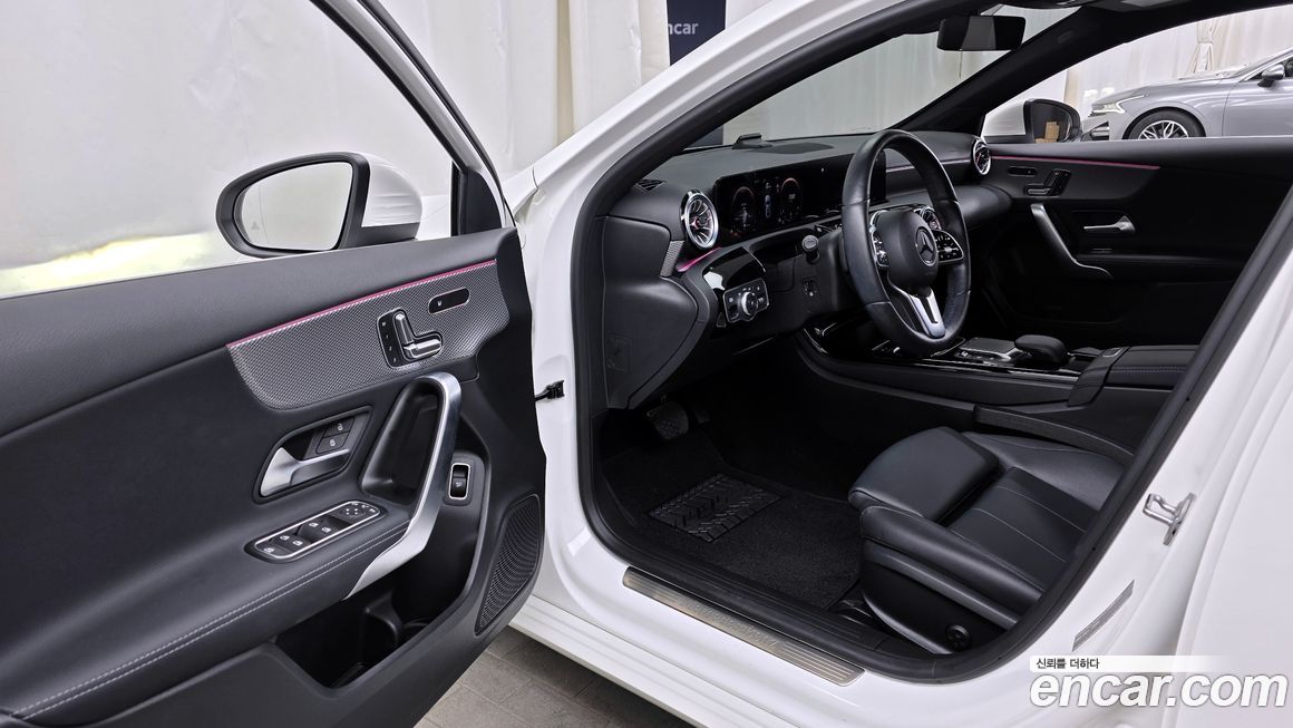 Mercedes-Benz A-Class 2023