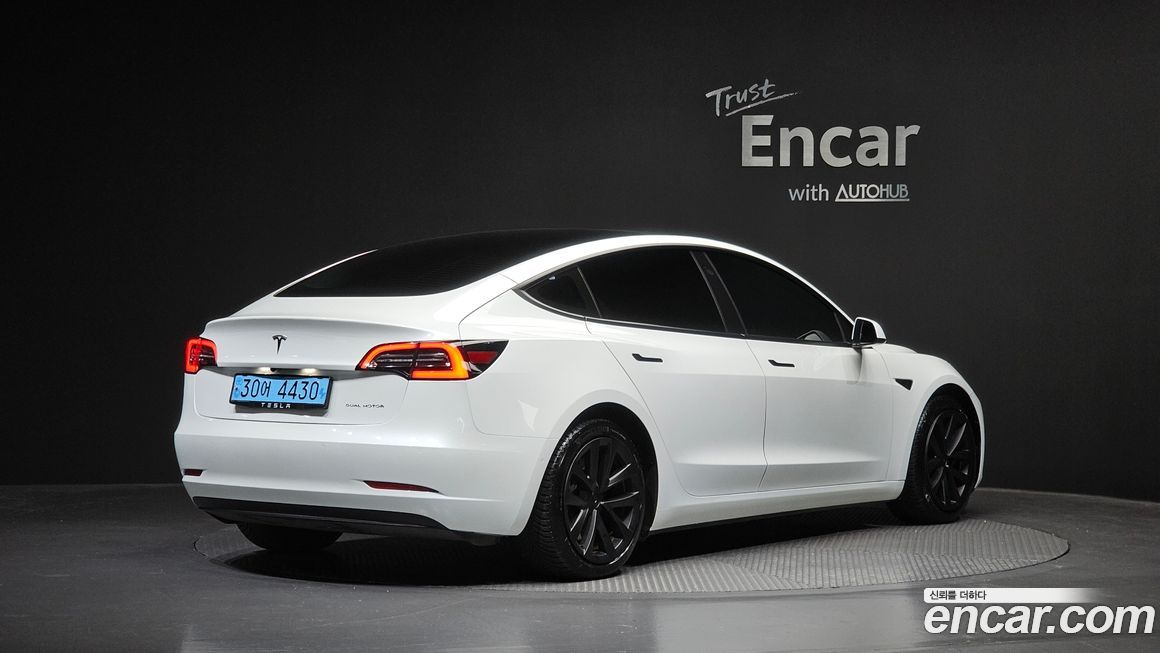 Tesla Model 3 2021