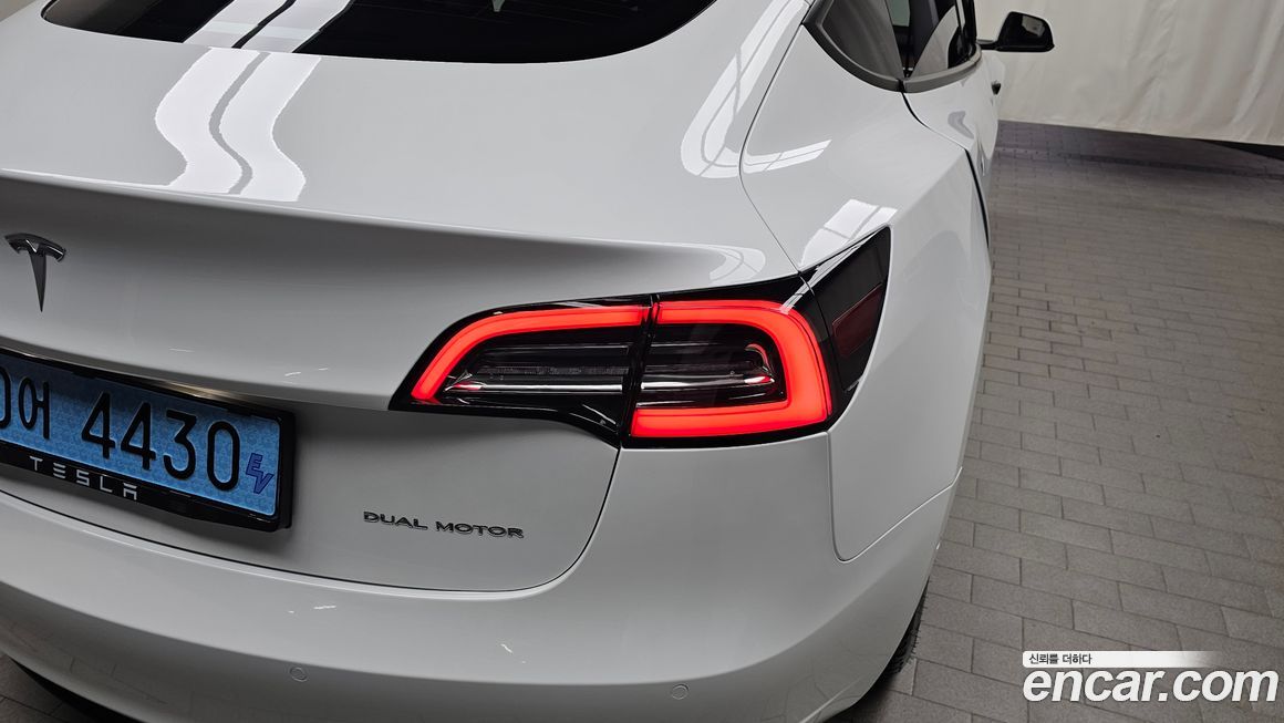Tesla Model 3 2021