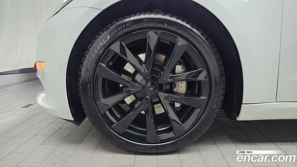 Tesla Model 3 2021