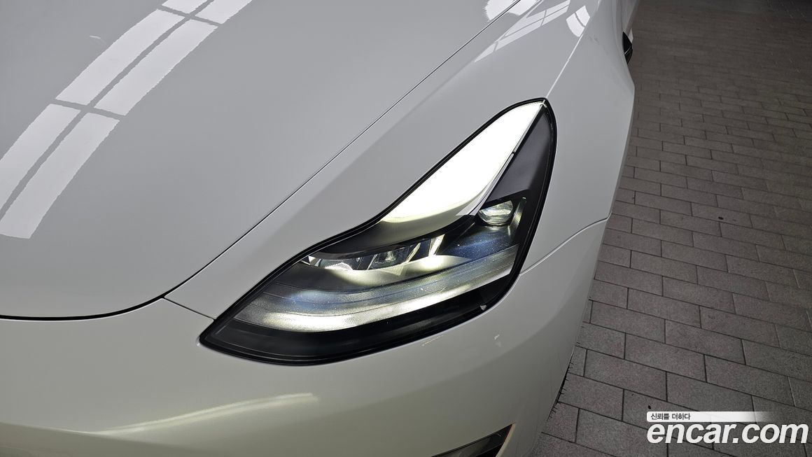 Tesla Model 3 2021