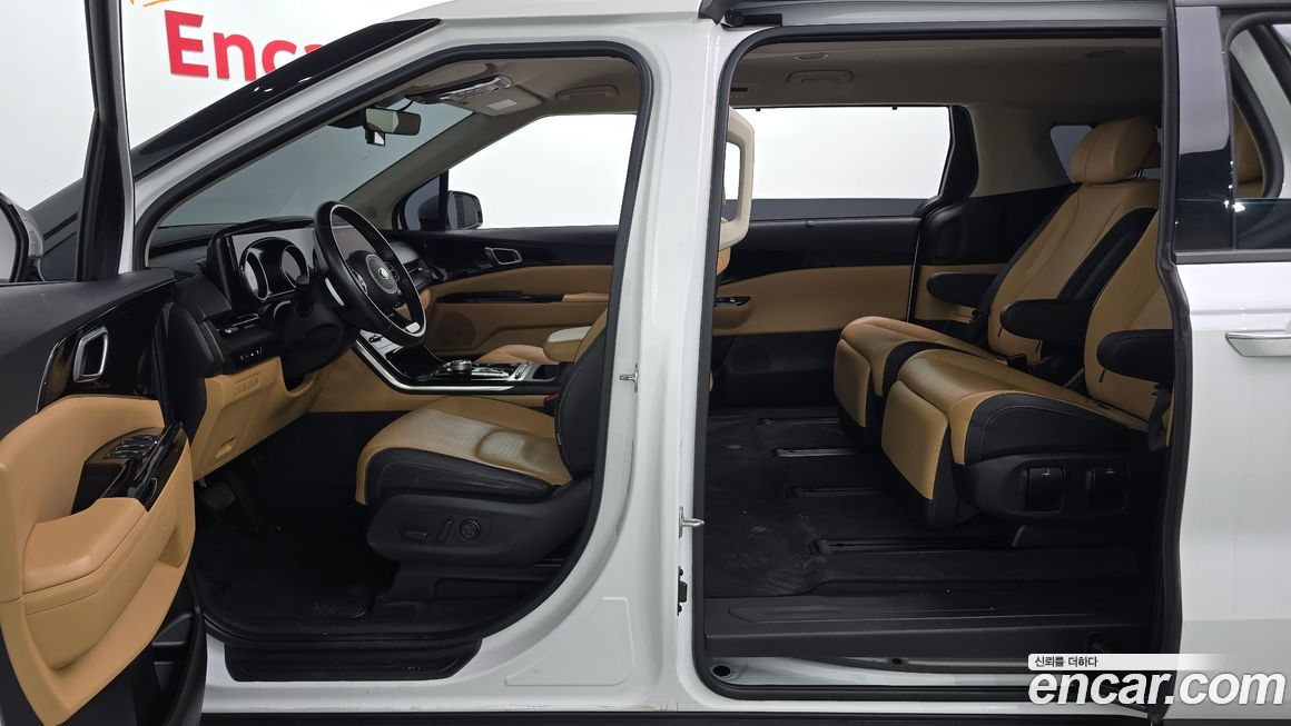 Kia Canival 2021