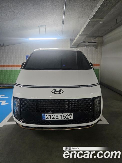 Hyundai Staria 2025