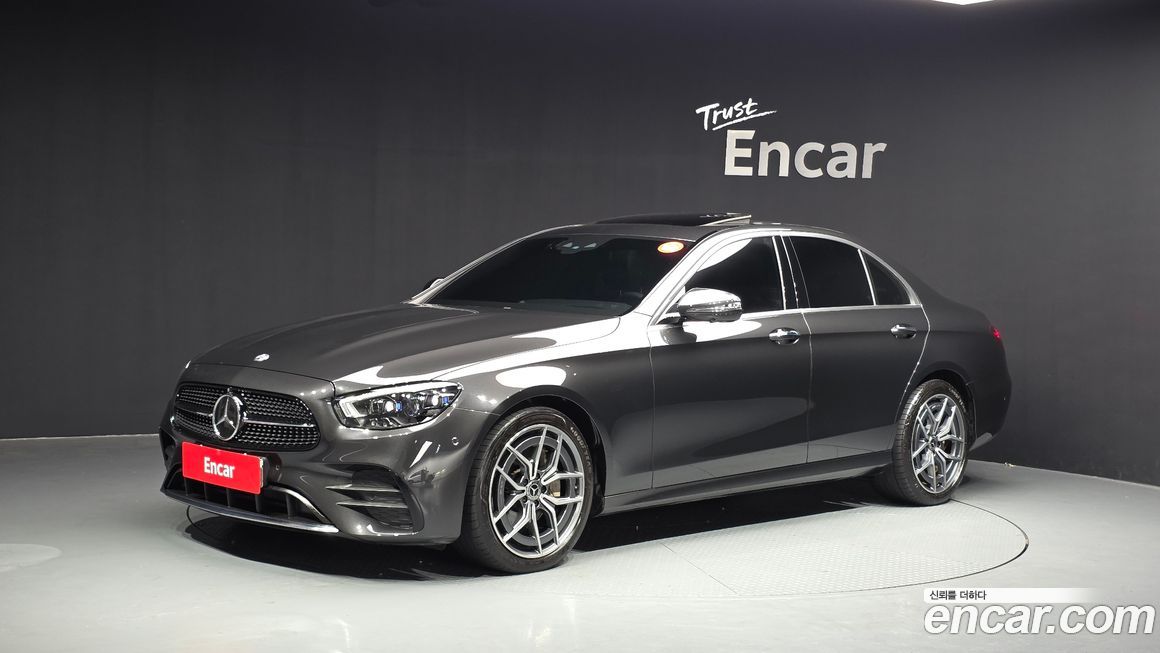 Mercedes-Benz E-Class 2022