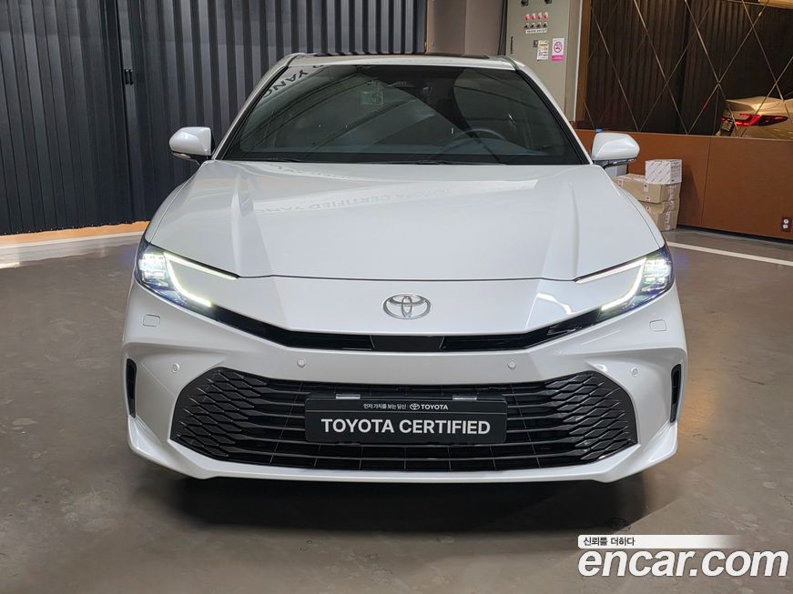 Toyota Camry 2025