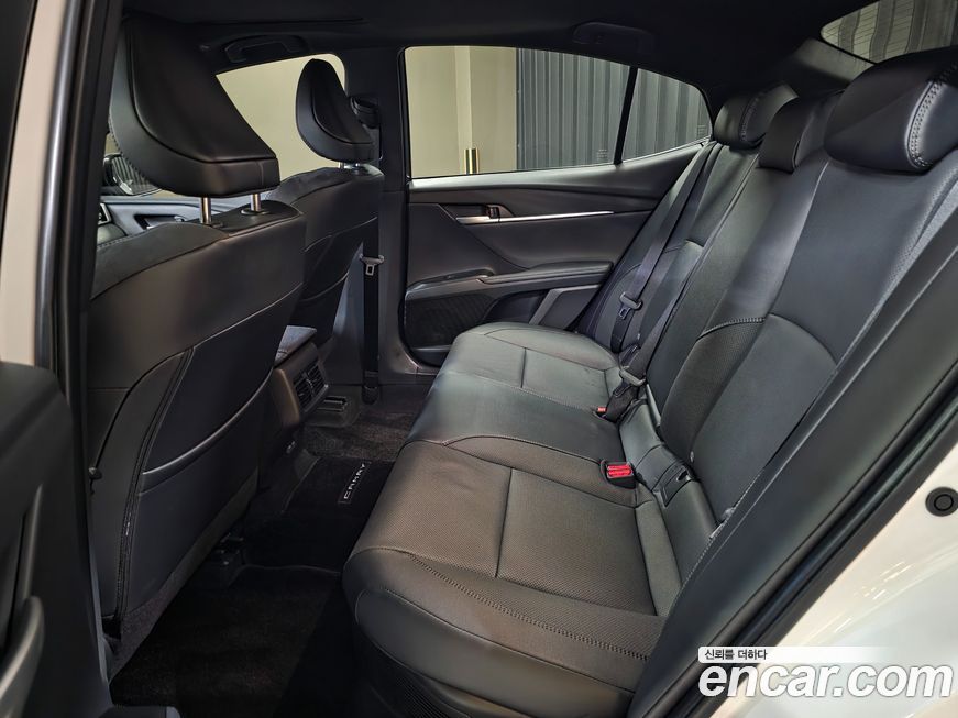 Toyota Camry 2025