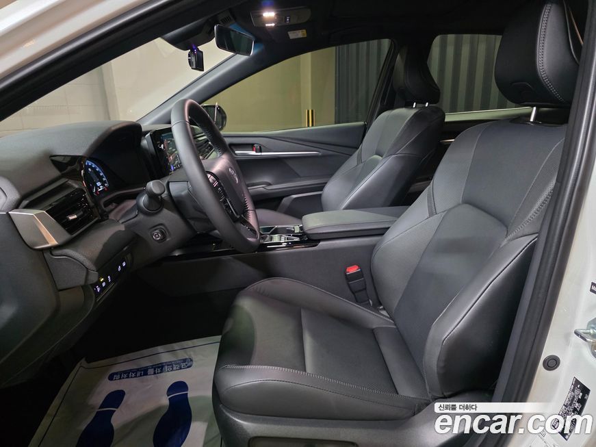 Toyota Camry 2025