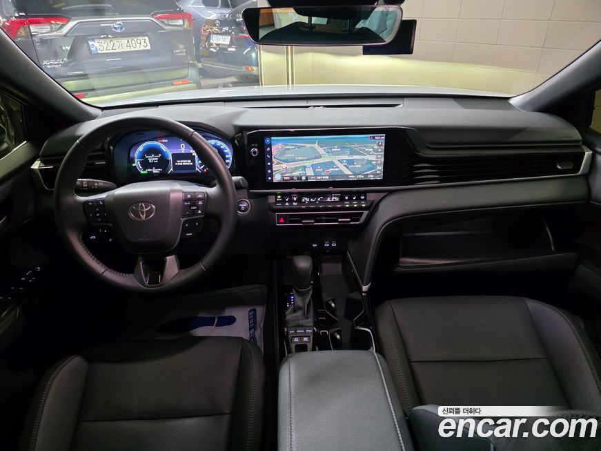 Toyota Camry 2025