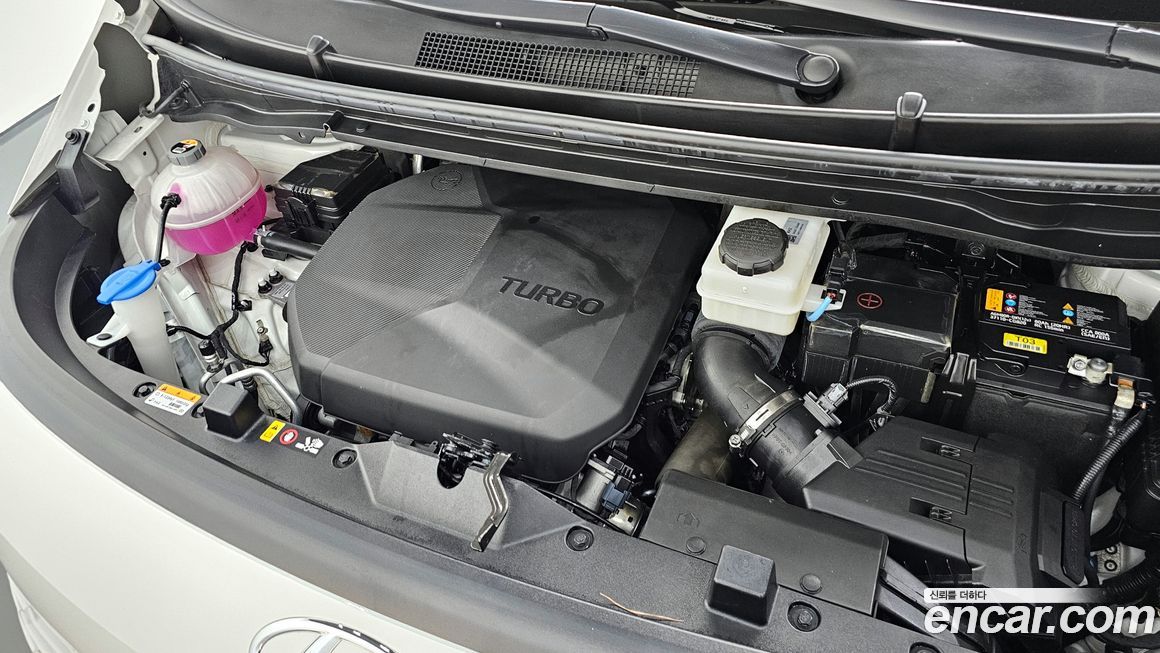 Hyundai Staria 2024