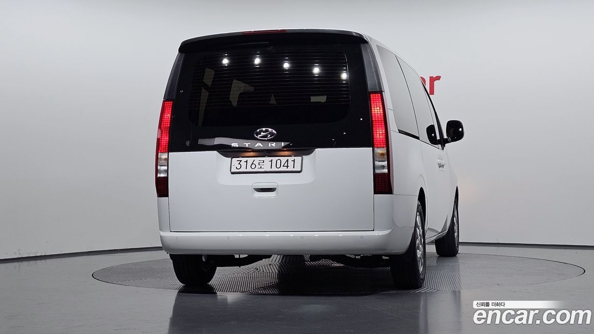 Hyundai Staria 2024