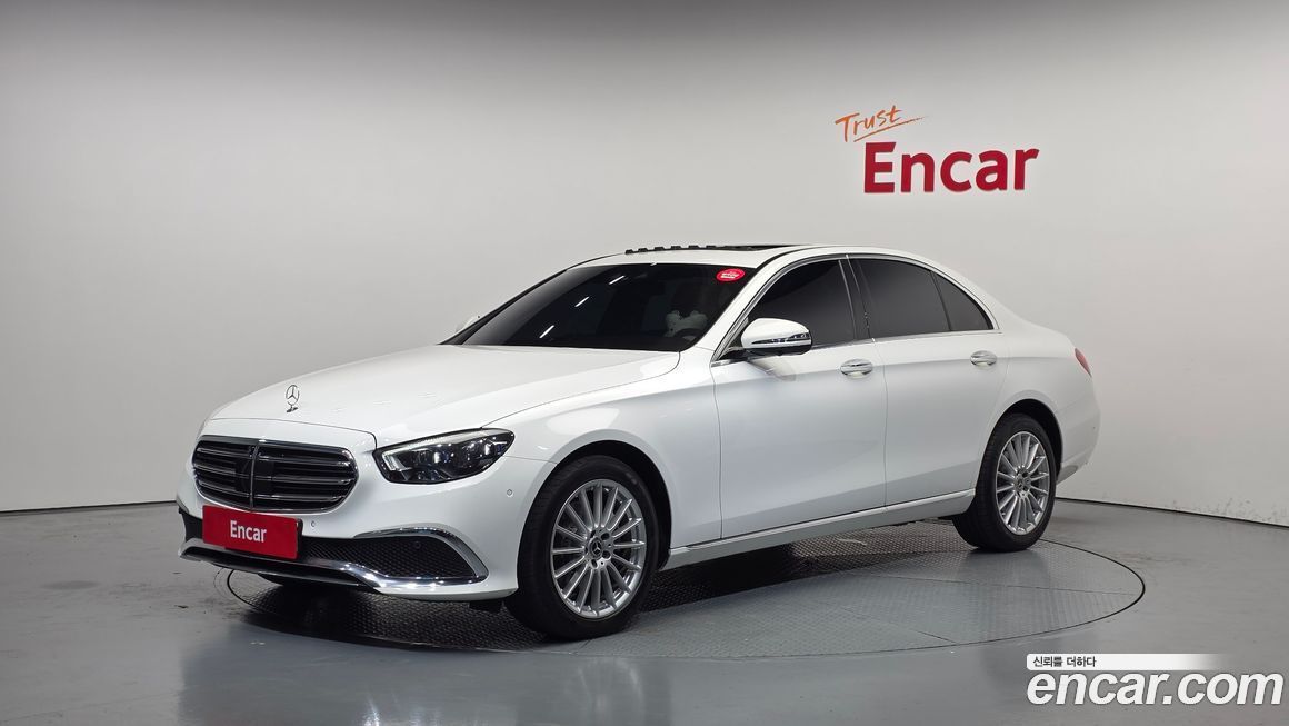 Mercedes-Benz E-Class 2023
