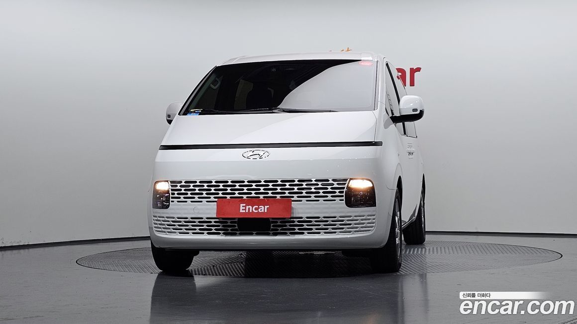 Hyundai Staria 2024