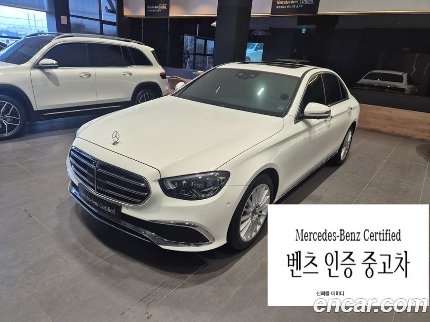 Mercedes-Benz E-Class 2022