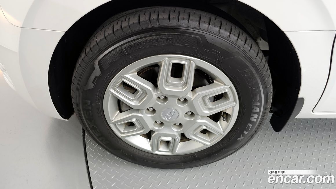 Hyundai Staria 2024