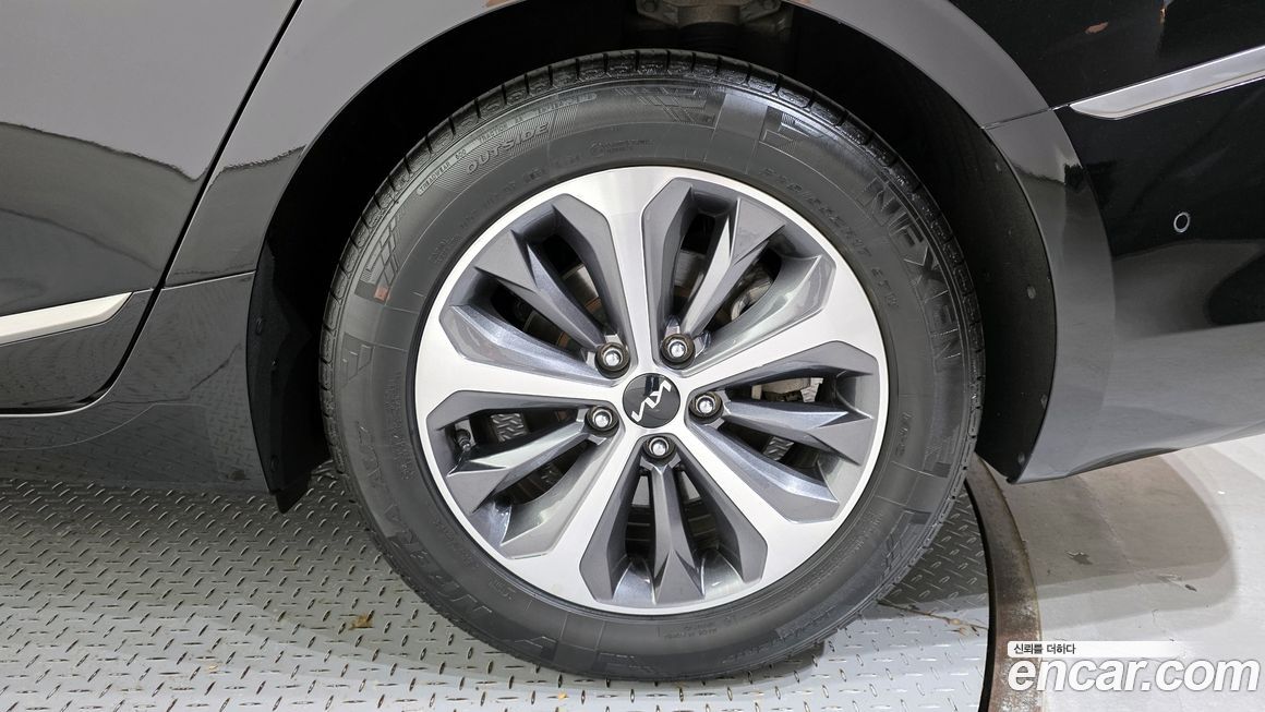 Kia K8 2023