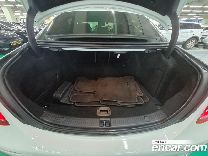 Mercedes-Benz E-Class 2019