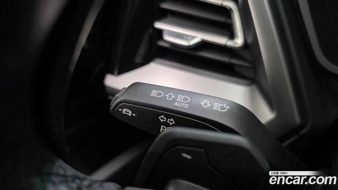 Audi Q4 e-tron 2025