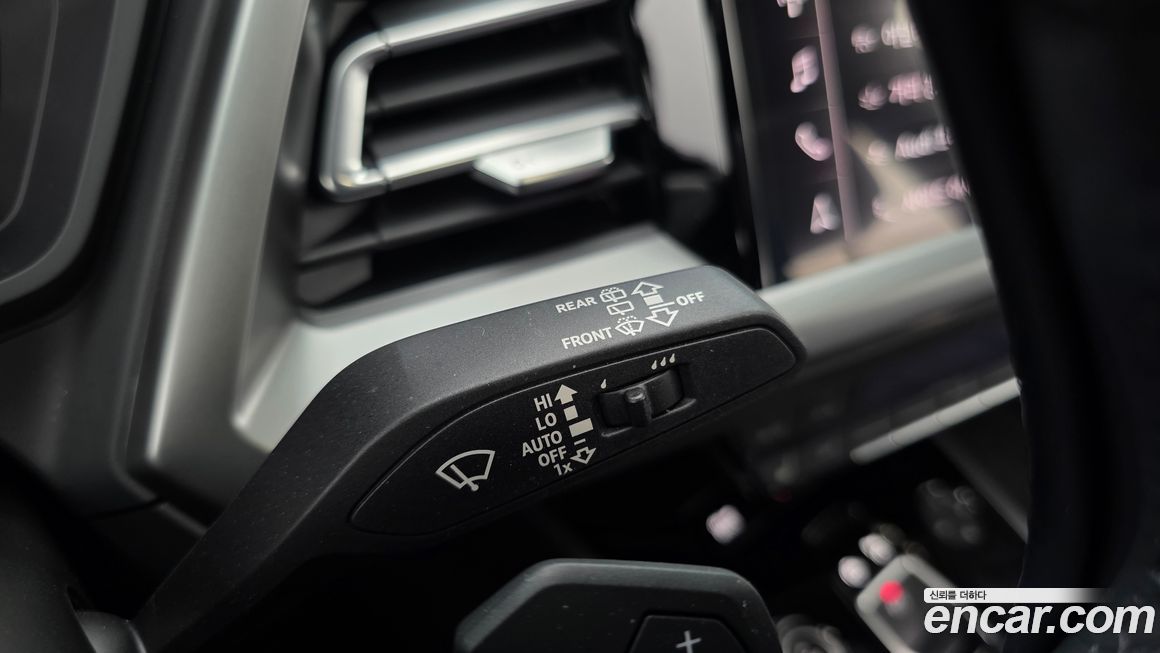 Audi Q4 e-tron 2025