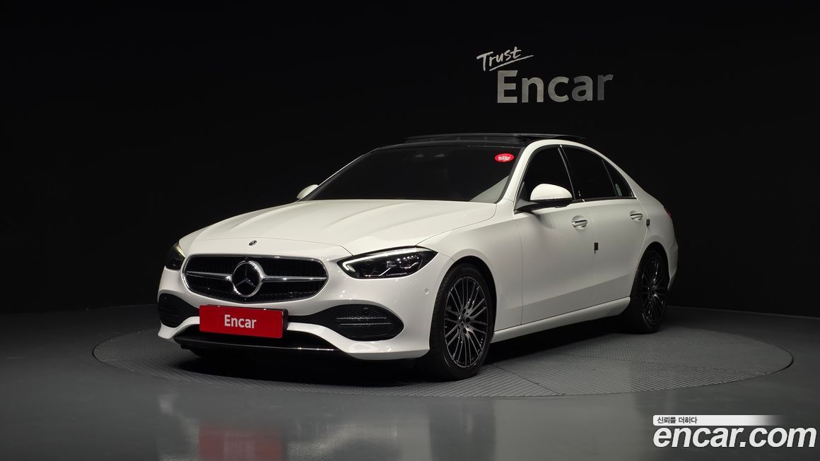 Mercedes-Benz C-Class 2024