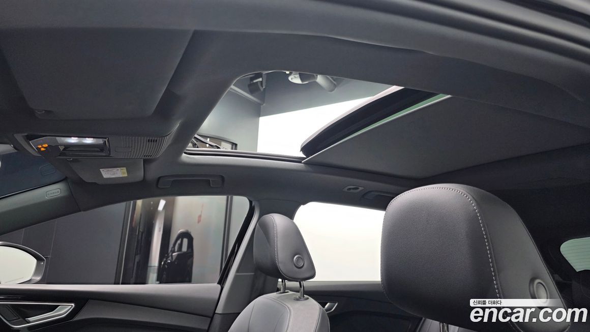 Audi Q4 e-tron 2025