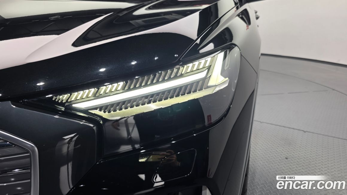 Audi Q4 e-tron 2025