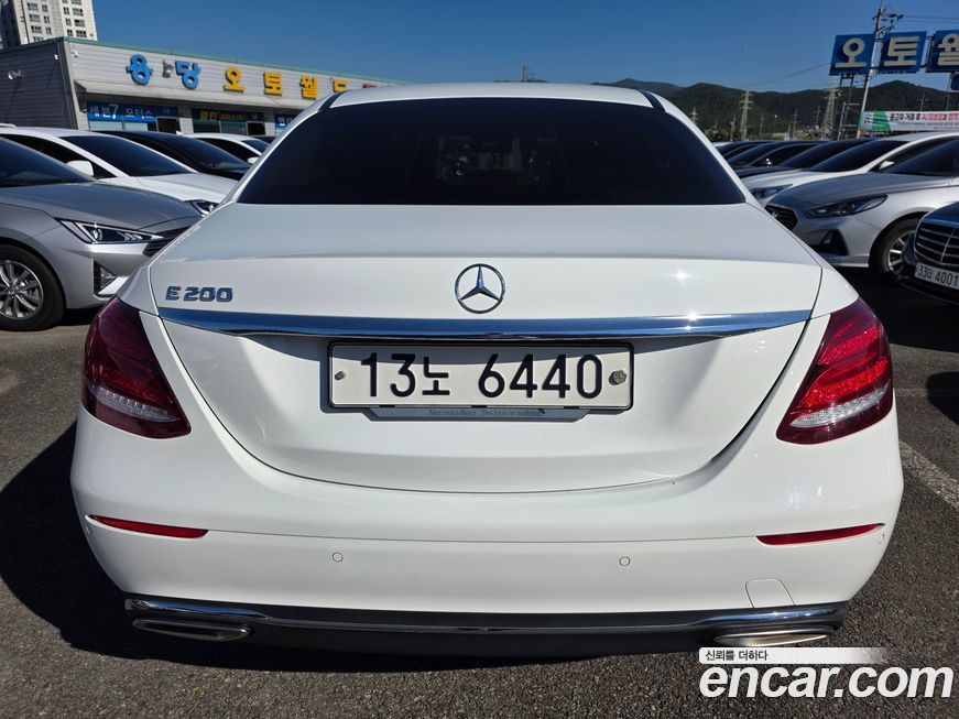 Mercedes-Benz E-Class 2018