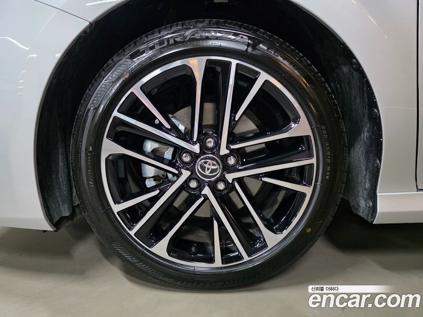 Toyota Camry 2025